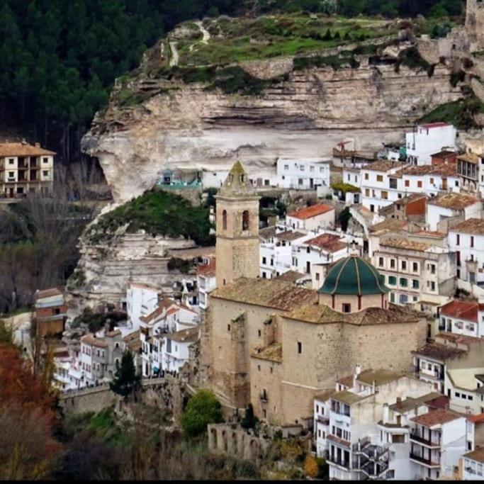 Casa Rural El Abejorro アルカラ・デル・フカル エクステリア 写真